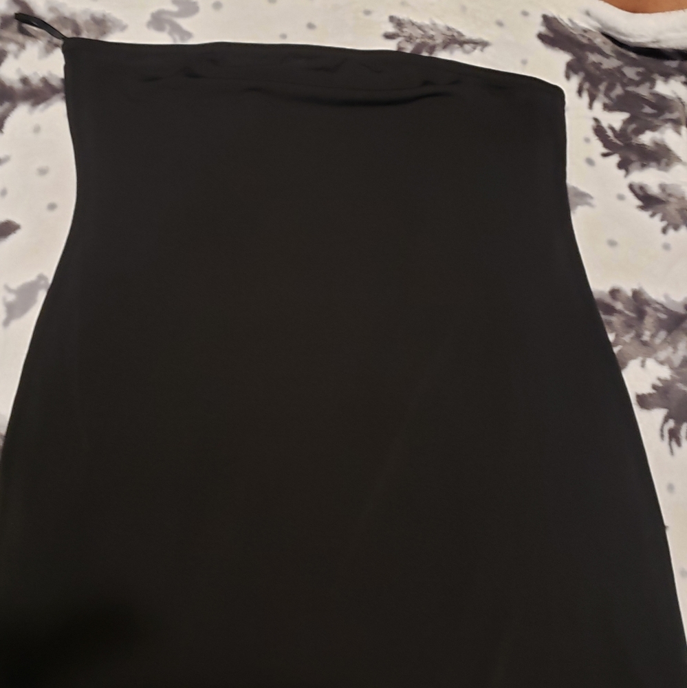 Black strapless dress - Picture 2 of 3